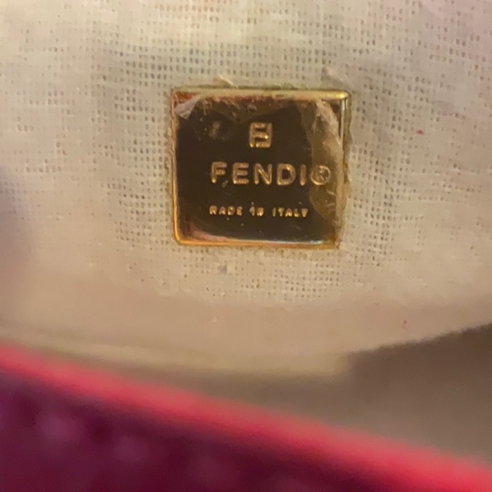 💸FLASH SALE💸FENDI Vintage Mini Suede Baguette in Pink - Picture 11 of 13